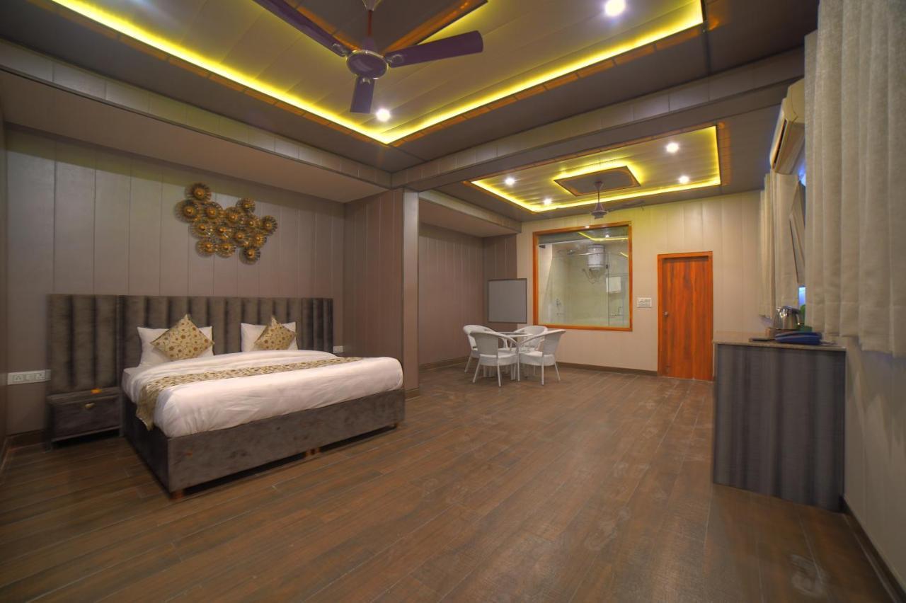 Yogved Hospitality & Resort Risikés Kültér fotó