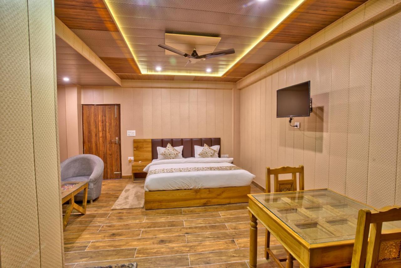 Yogved Hospitality & Resort Risikés Kültér fotó