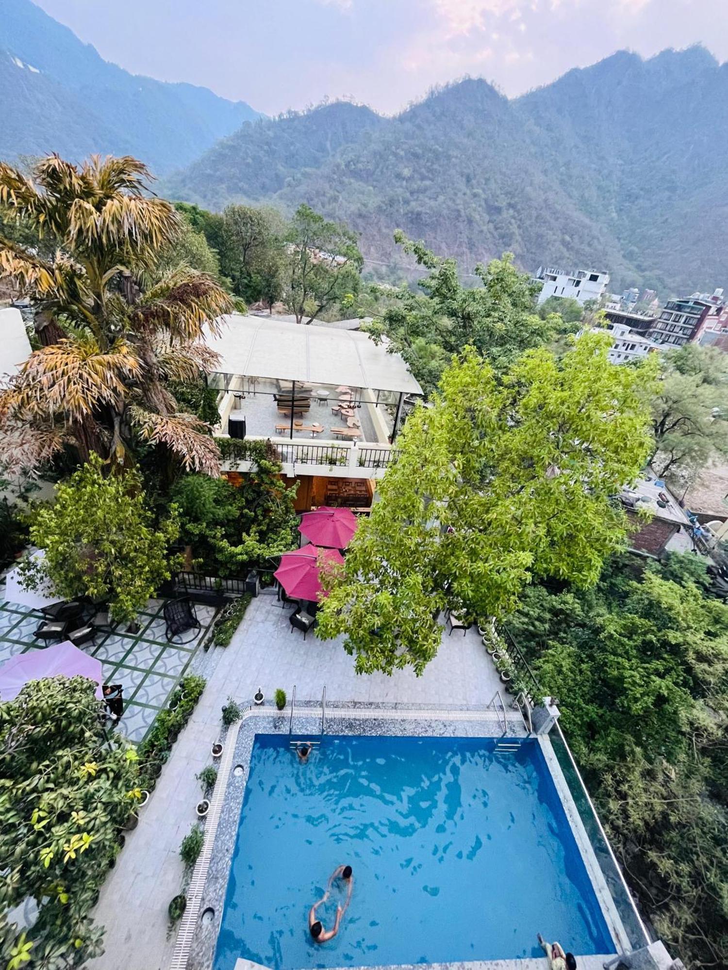 Yogved Hospitality & Resort Risikés Kültér fotó