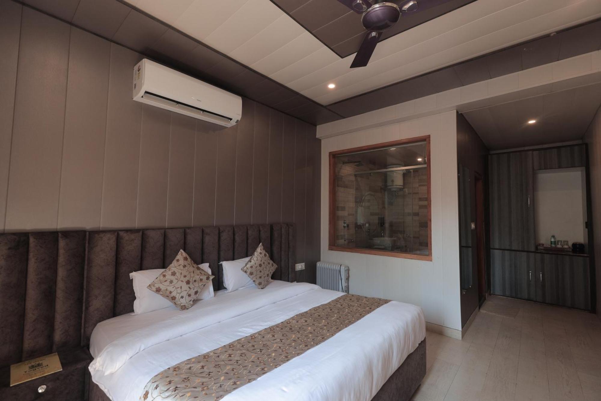 Yogved Hospitality & Resort Risikés Kültér fotó